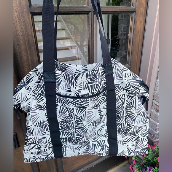 DAY by Birger et Mikkelsen abstract, palm print weekender bag! The Gweneth tote. - Picture 4 of 8